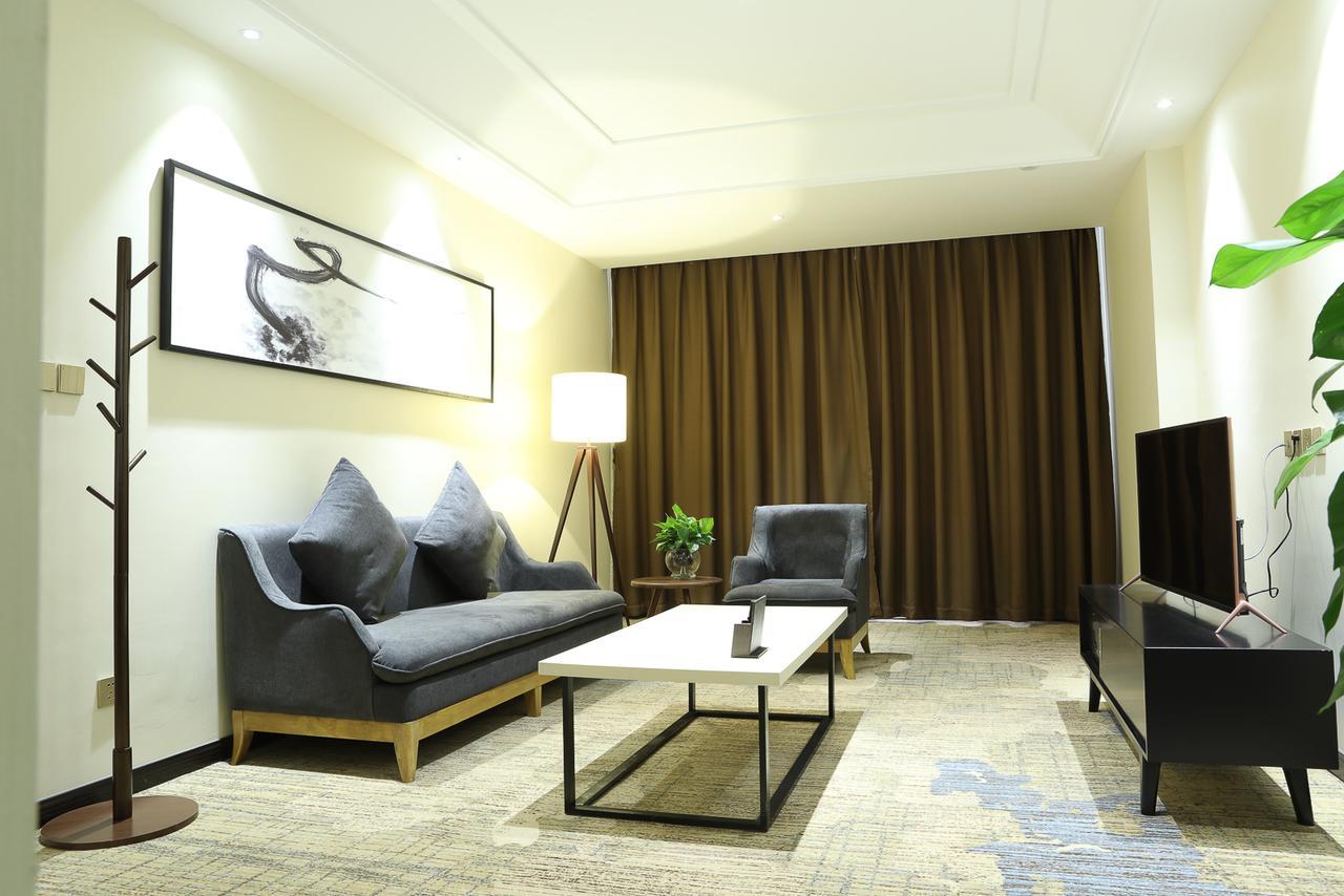 Zhi Hui Tang Feng Ze Hotel Chengdu Buitenkant foto