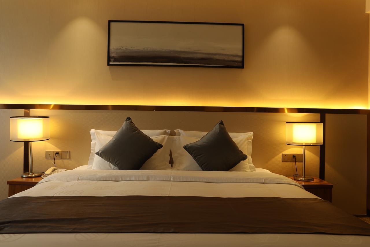 Zhi Hui Tang Feng Ze Hotel Chengdu Buitenkant foto