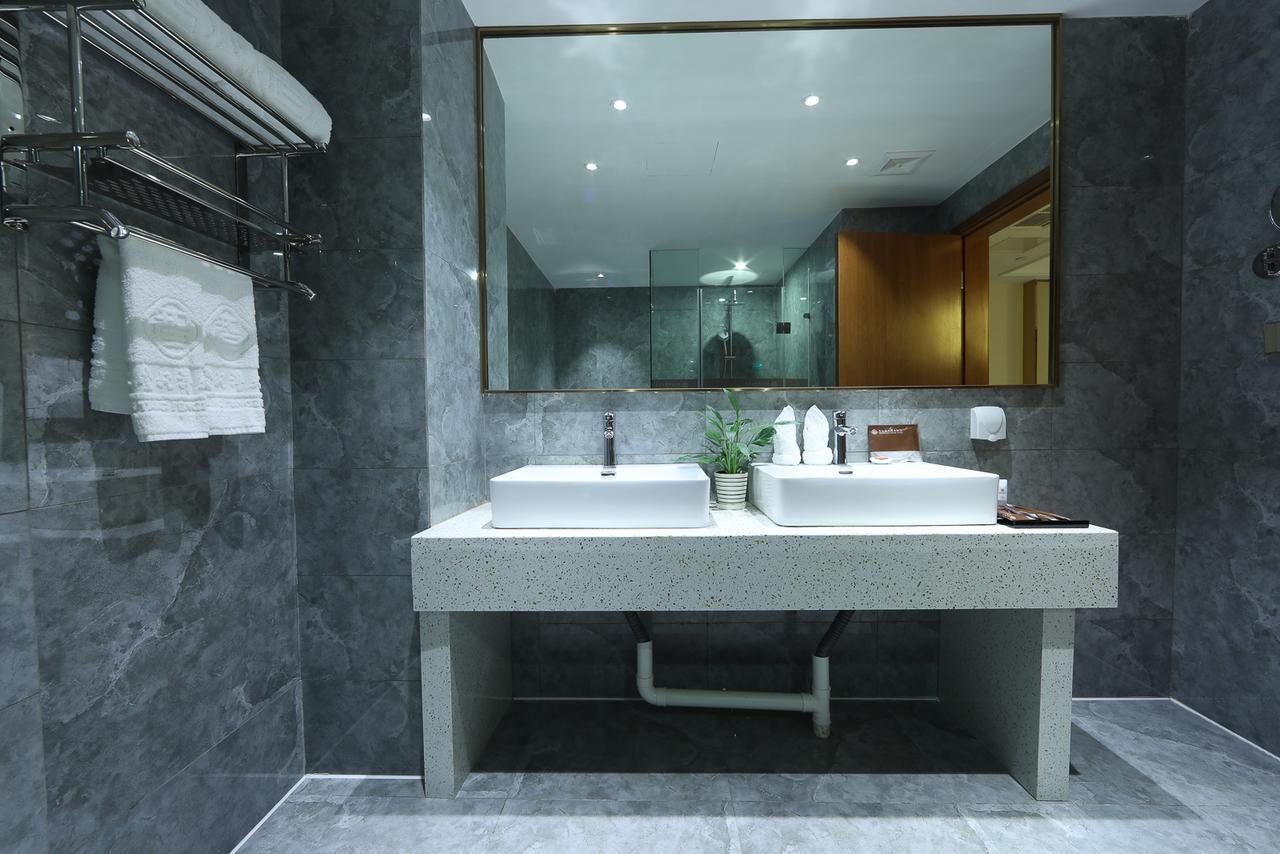 Zhi Hui Tang Feng Ze Hotel Chengdu Buitenkant foto