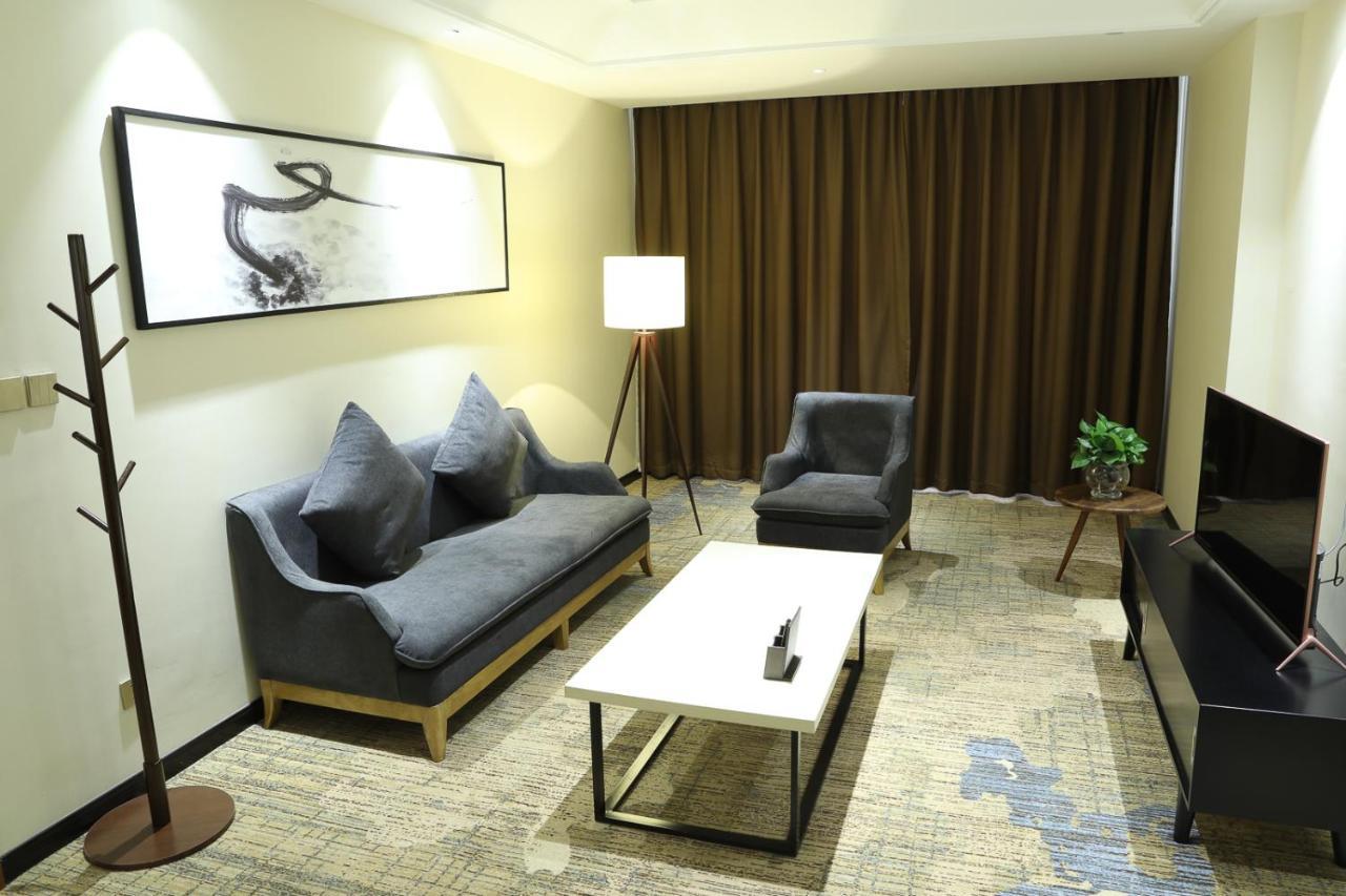 Zhi Hui Tang Feng Ze Hotel Chengdu Buitenkant foto